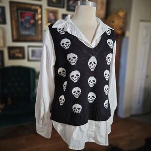 NO BOUNDARIES Black Skull V Neck Sweater Vest Women